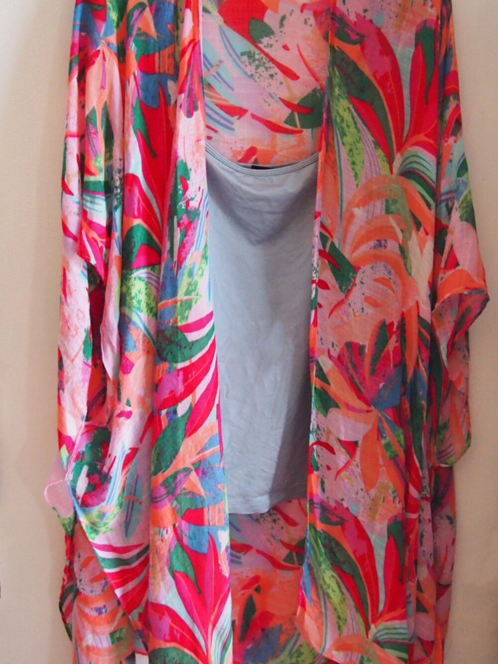 Kimono Cardigan with Lane Bryant cami- Kimono is one size fits all, cami 14/16